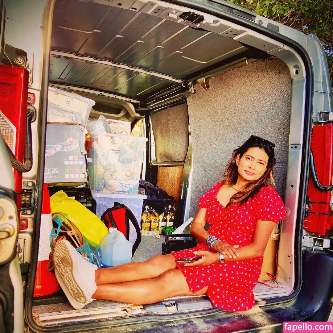 Nisha Katona Onlyfans Photo Gallery 