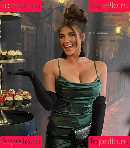 Laura Mania Onlyfans Photo Gallery 