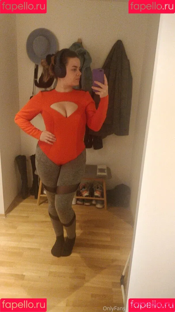 chikaracosplay Onlyfans Photo Gallery 