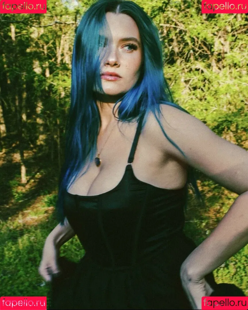 Annalise Mahanes Onlyfans Photo Gallery 