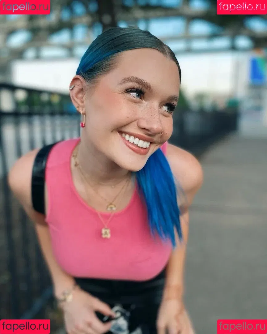 Annalise Mahanes Onlyfans Photo Gallery 
