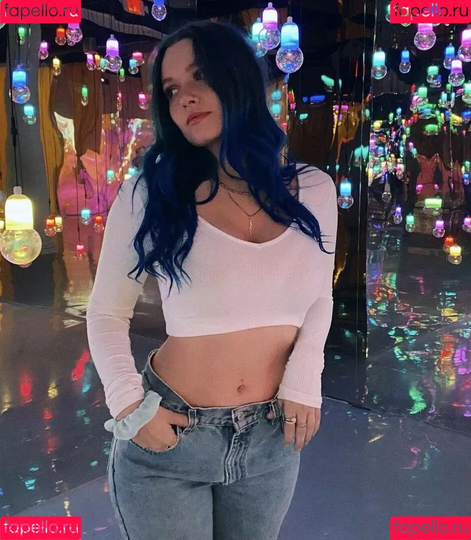 Annalise Mahanes Onlyfans Photo Gallery 