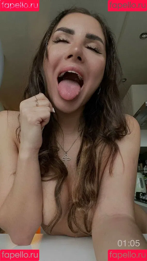 gislainepenaa Onlyfans Photo Gallery 