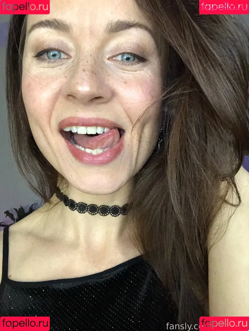 Elleelfa Onlyfans Photo Gallery 