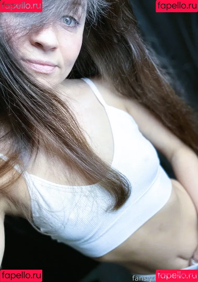 Elleelfa Onlyfans Photo Gallery 