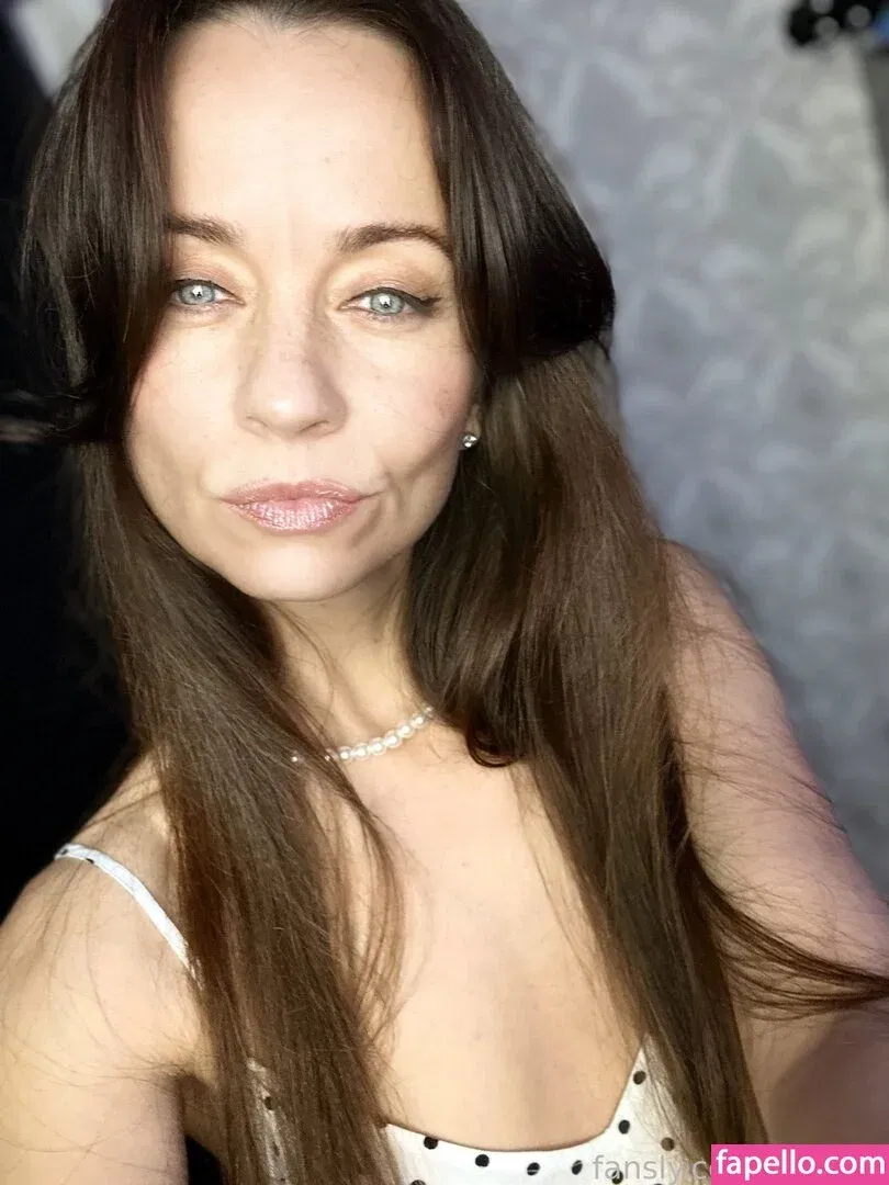 Elleelfa Onlyfans Photo Gallery 