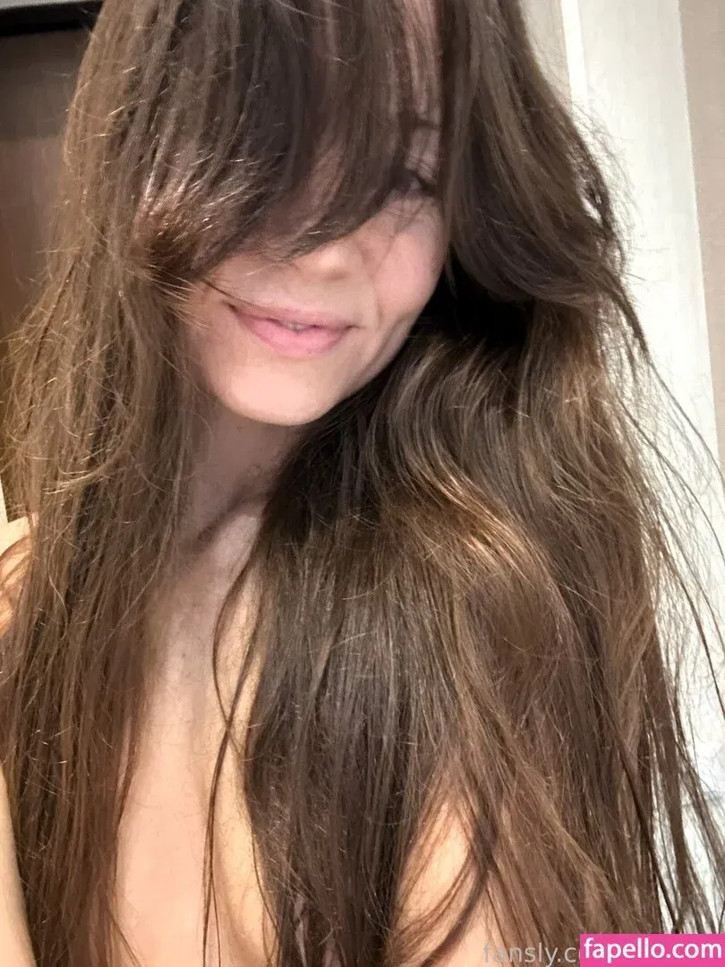 Elleelfa Onlyfans Photo Gallery 