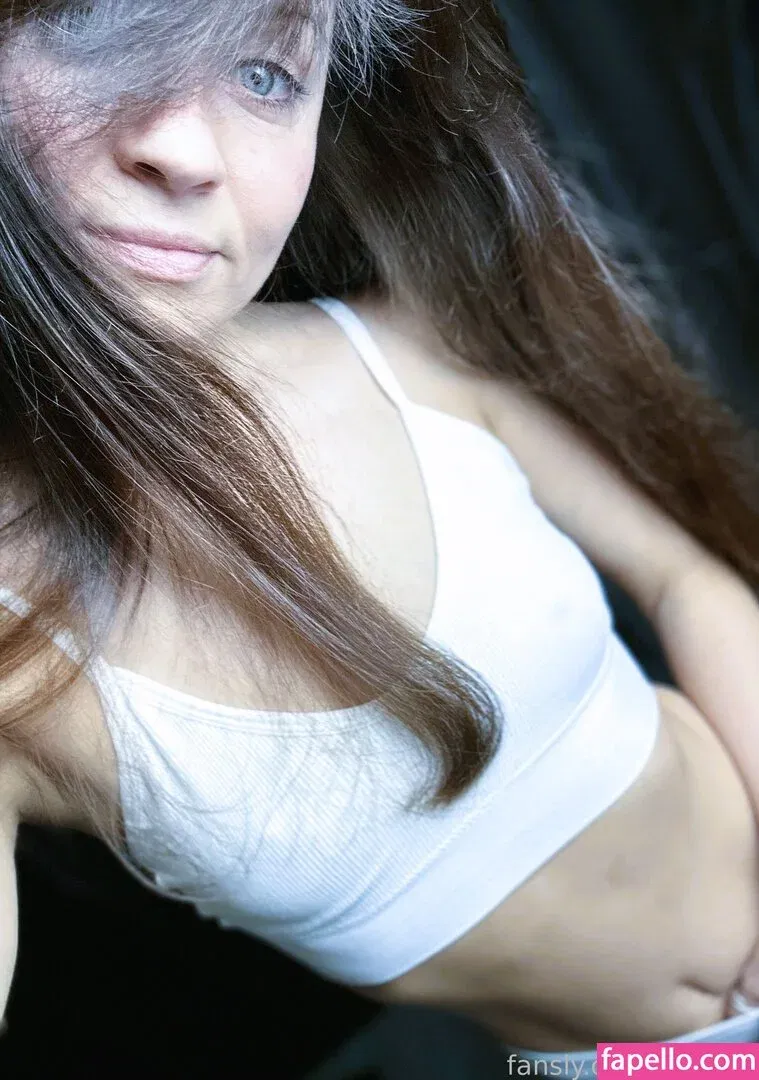 Elleelfa Onlyfans Photo Gallery 