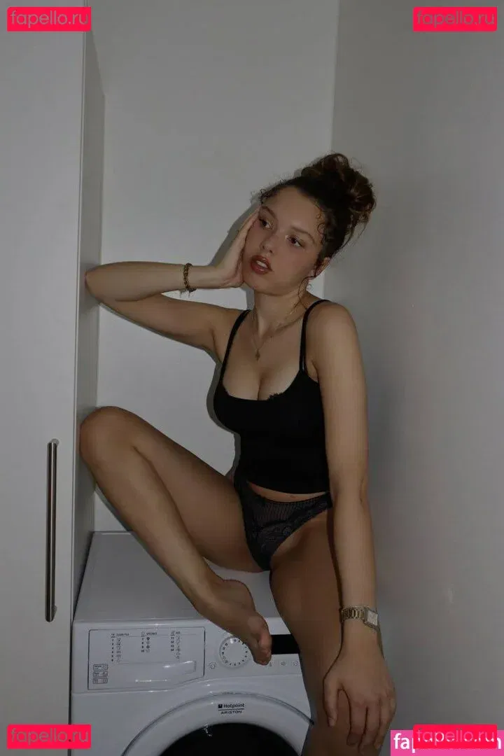 Fiona Elvine Onlyfans Photo Gallery 