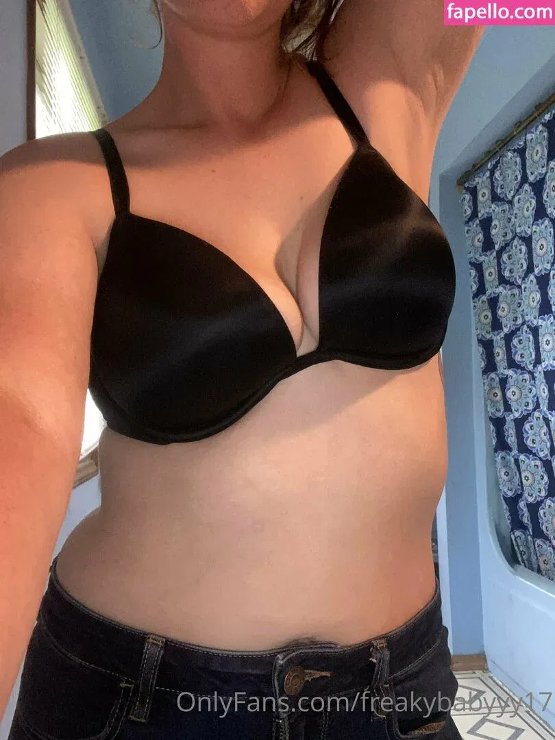 freakybabyyy17 Onlyfans Photo Gallery 