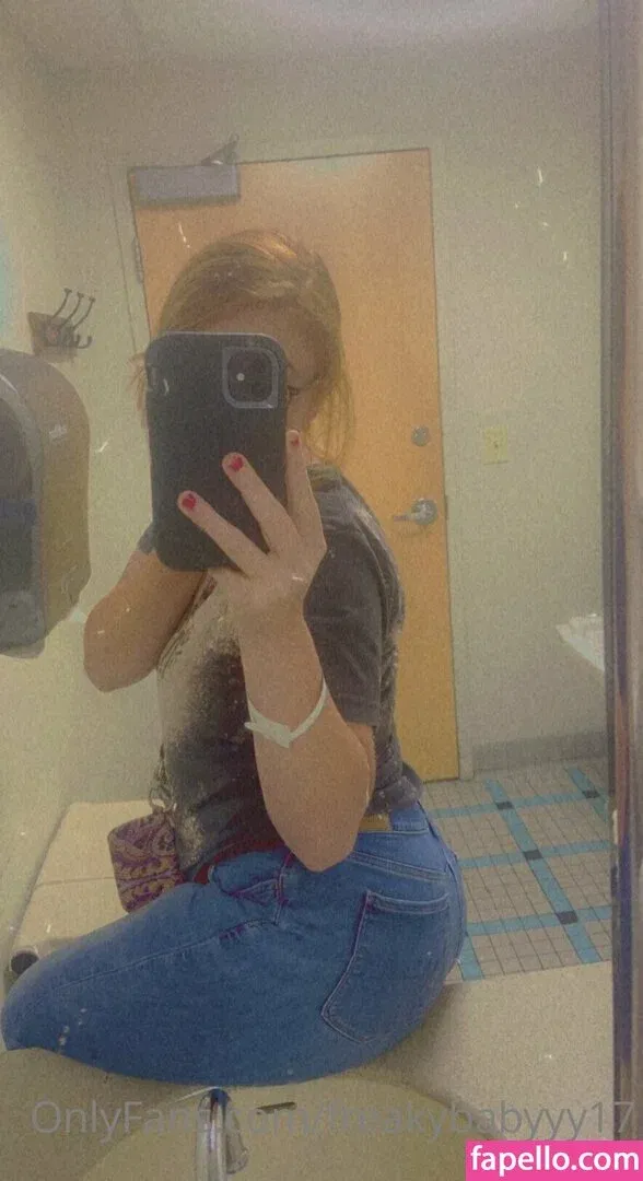 freakybabyyy17 Onlyfans Photo Gallery 