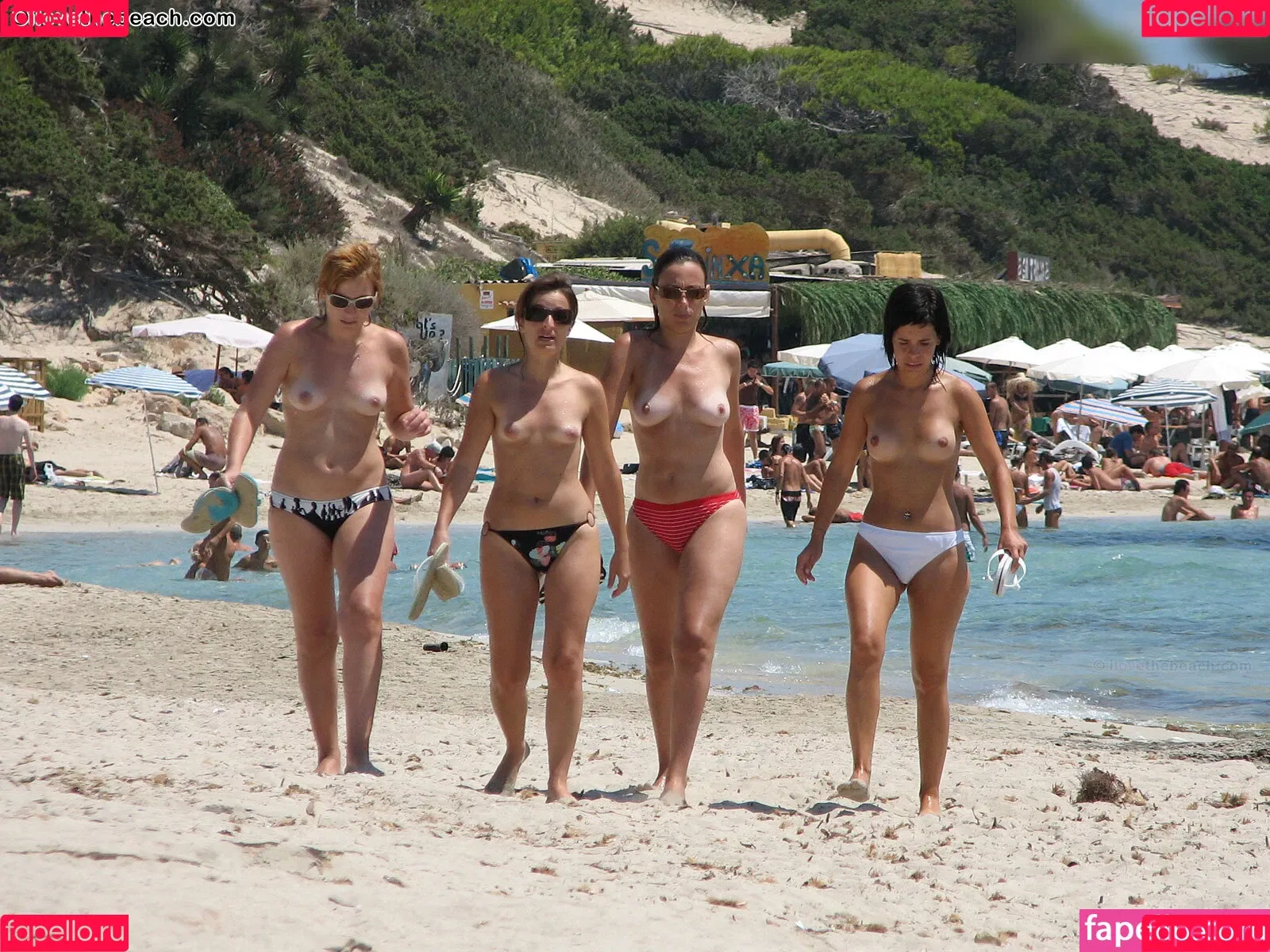 Beach Onlyfans Photo Gallery 