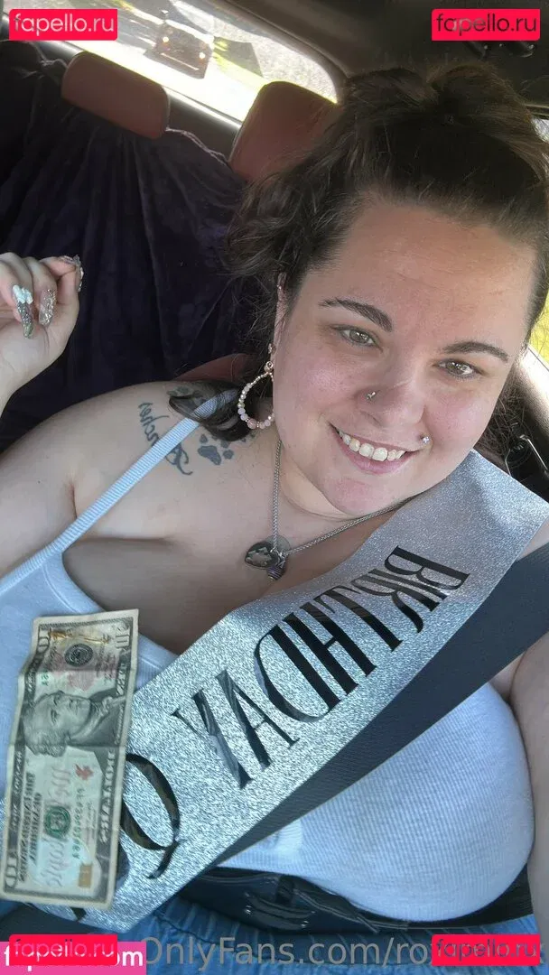 roximinx Onlyfans Photo Gallery 