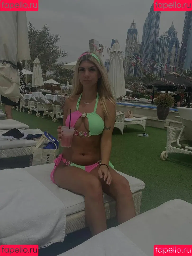 Paisley Duggan Onlyfans Photo Gallery 