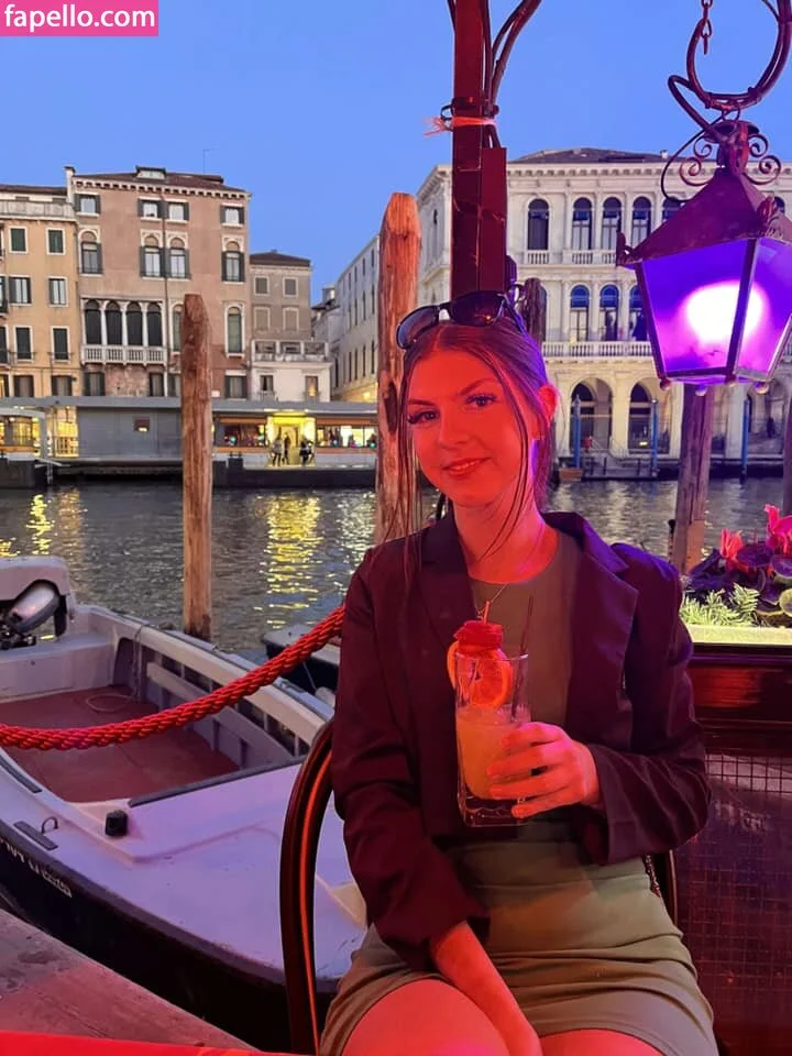 Paisley Duggan Onlyfans Photo Gallery 