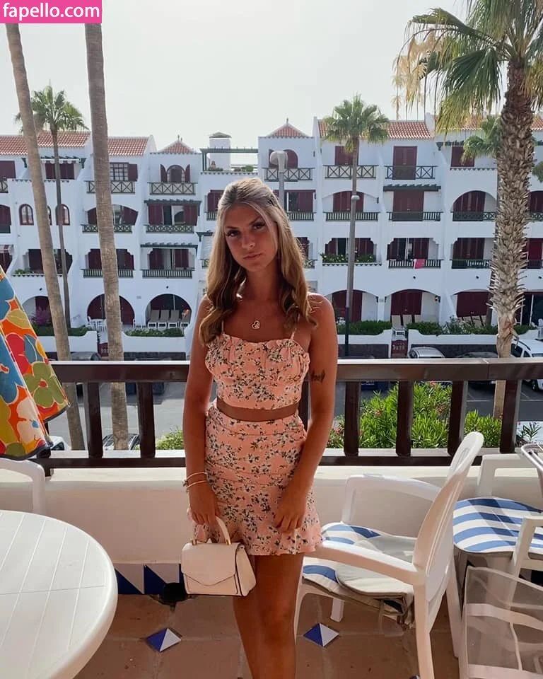 Paisley Duggan Onlyfans Photo Gallery 