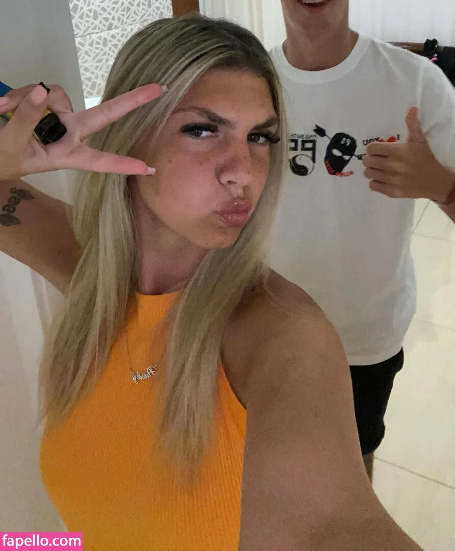 Paisley Duggan Onlyfans Photo Gallery 