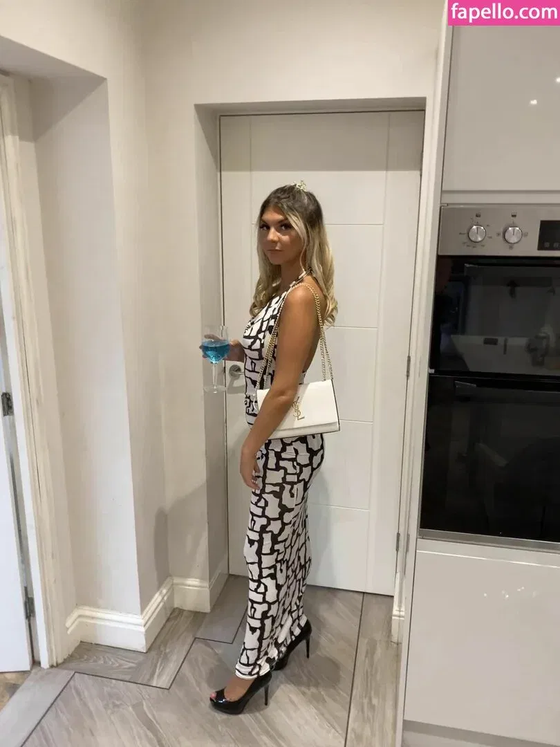 Paisley Duggan Onlyfans Photo Gallery 