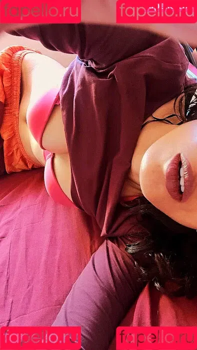 Jikki Nair Onlyfans Photo Gallery 