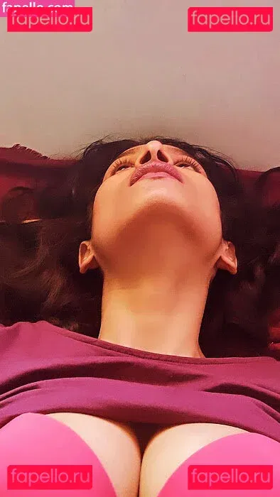 Jikki Nair Onlyfans Photo Gallery 