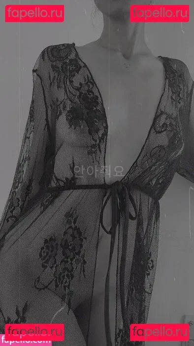 Jikki Nair Onlyfans Photo Gallery 