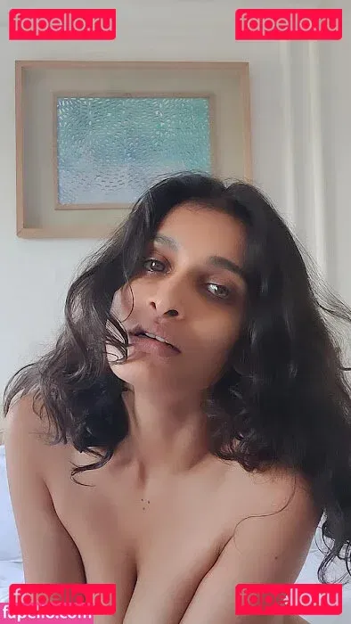 Jikki Nair Onlyfans Photo Gallery 