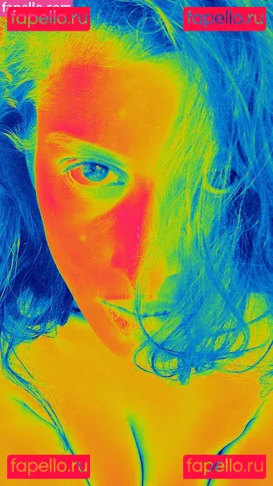 Jikki Nair Onlyfans Photo Gallery 