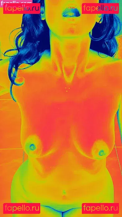 Jikki Nair Onlyfans Photo Gallery 