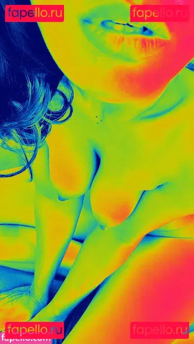 Jikki Nair Onlyfans Photo Gallery 