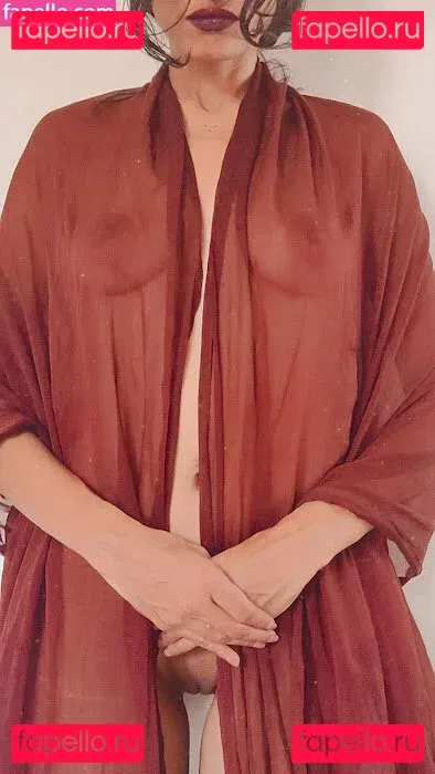 Jikki Nair Onlyfans Photo Gallery 