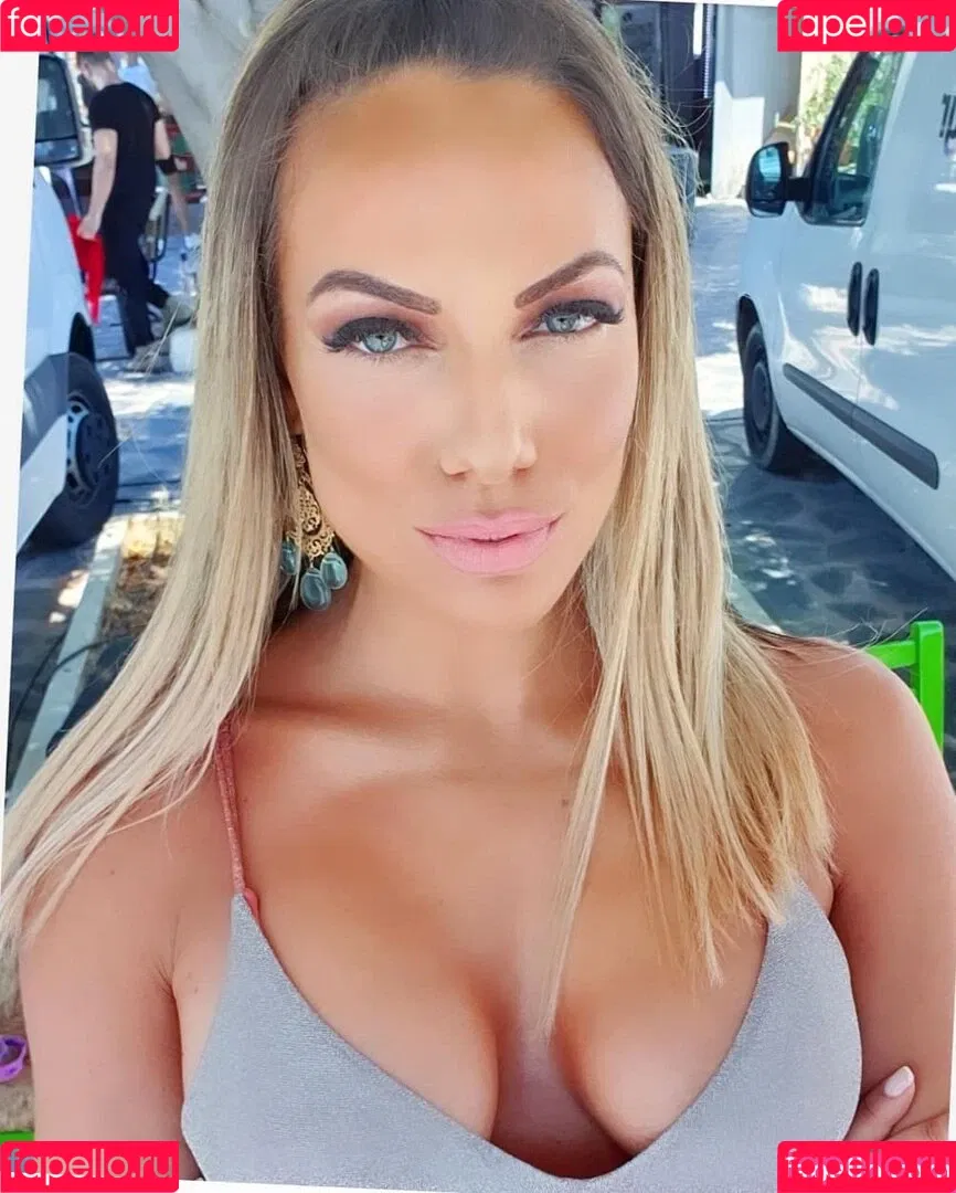 Ioanna Maleskou Onlyfans Photo Gallery 