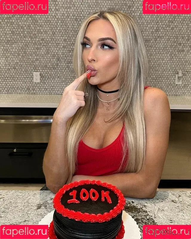 Karmen Petrovic Onlyfans Photo Gallery 