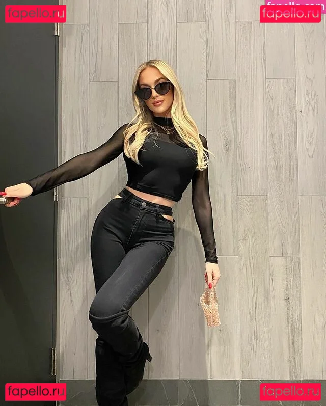 Karmen Petrovic Onlyfans Photo Gallery 