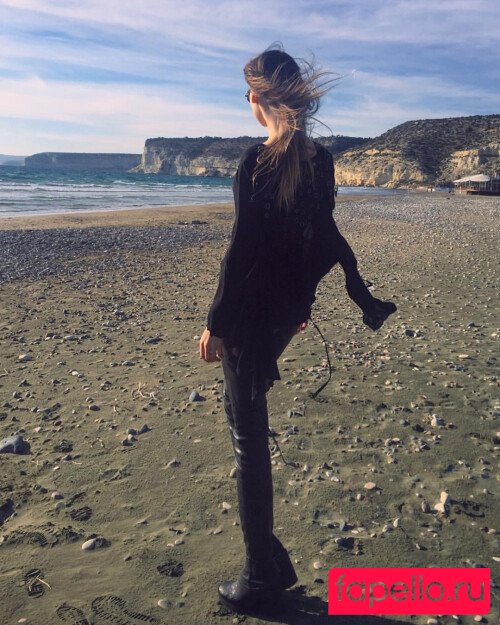 Alina Rin Onlyfans Photo Gallery 