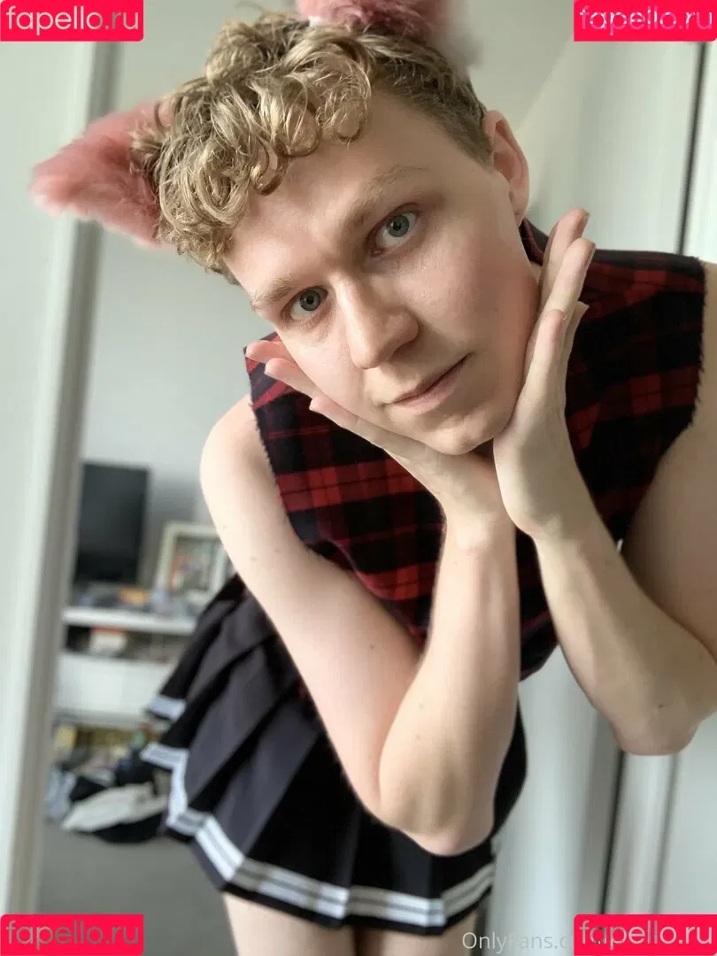 ellie_kitten Onlyfans Photo Gallery 