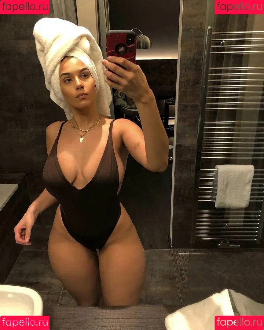 Amirah Dyme Onlyfans Photo Gallery 