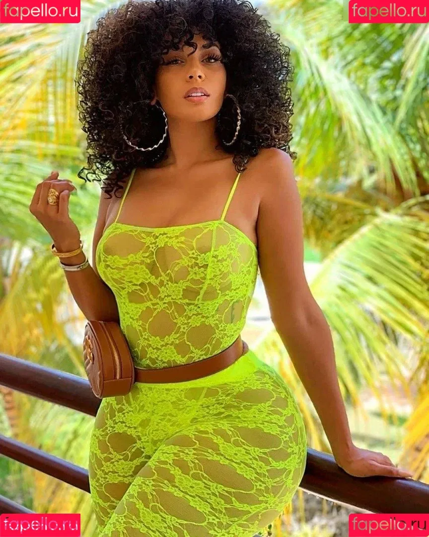 Amirah Dyme Onlyfans Photo Gallery 
