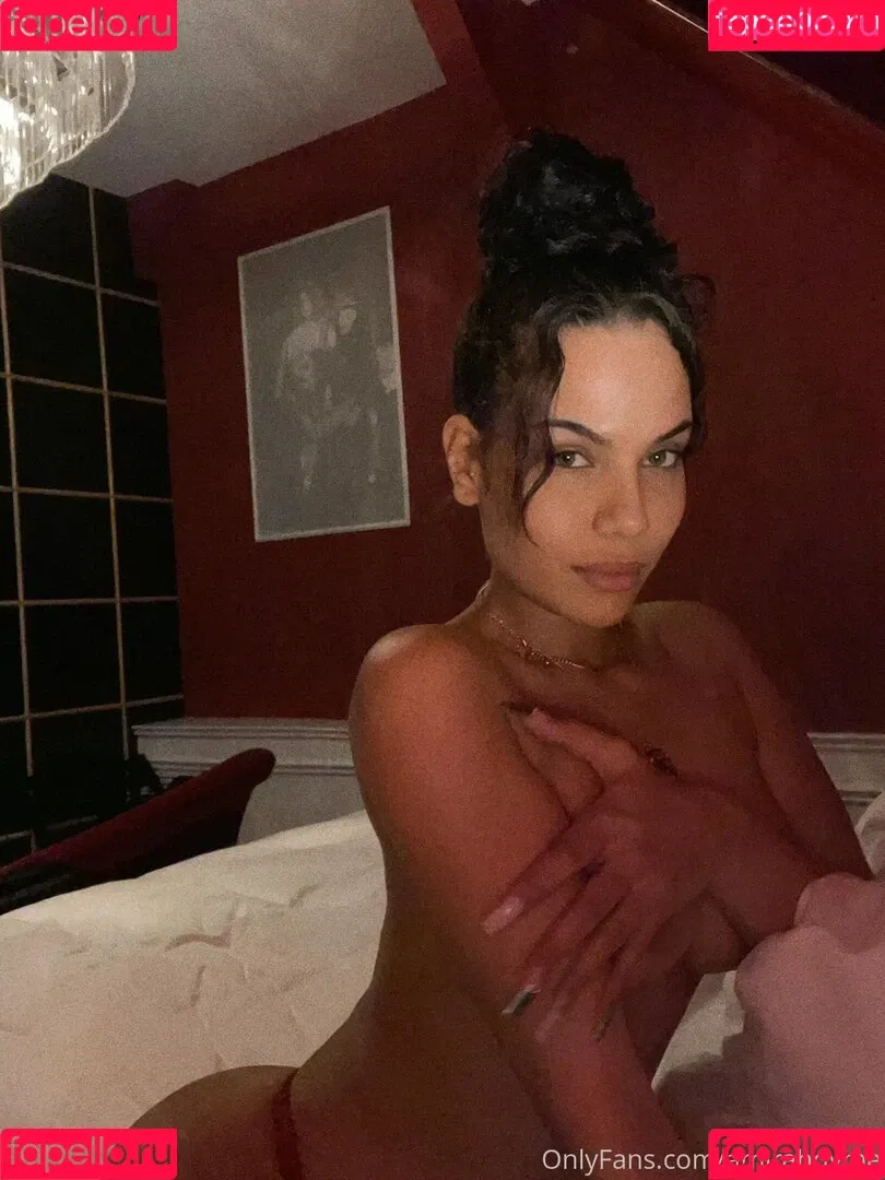 Amirah Dyme Onlyfans Photo Gallery 