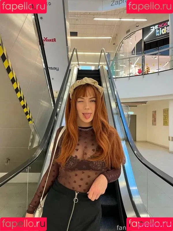 Ani Ray Onlyfans Photo Gallery 