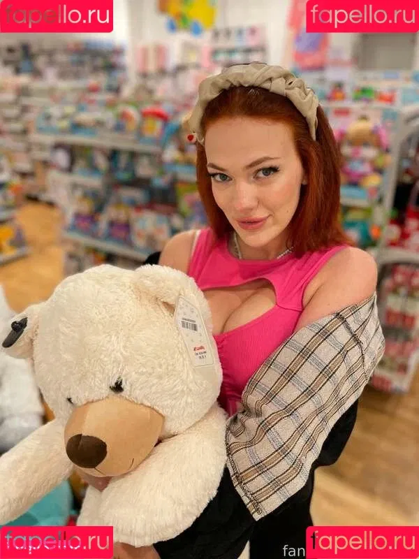 Ani Ray Onlyfans Photo Gallery 