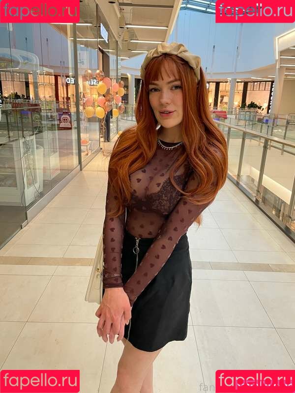 Ani Ray Onlyfans Photo Gallery 