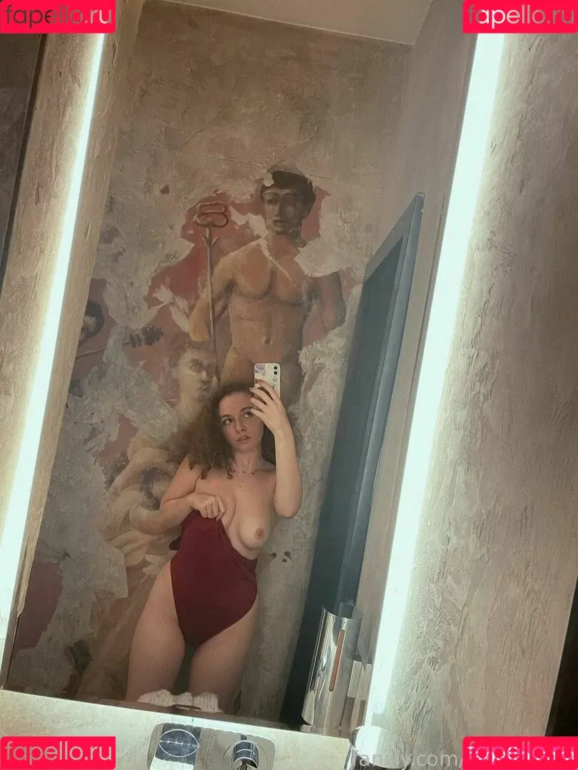 AshleyPie Onlyfans Photo Gallery 