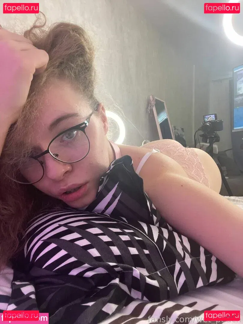 AshleyPie Onlyfans Photo Gallery 