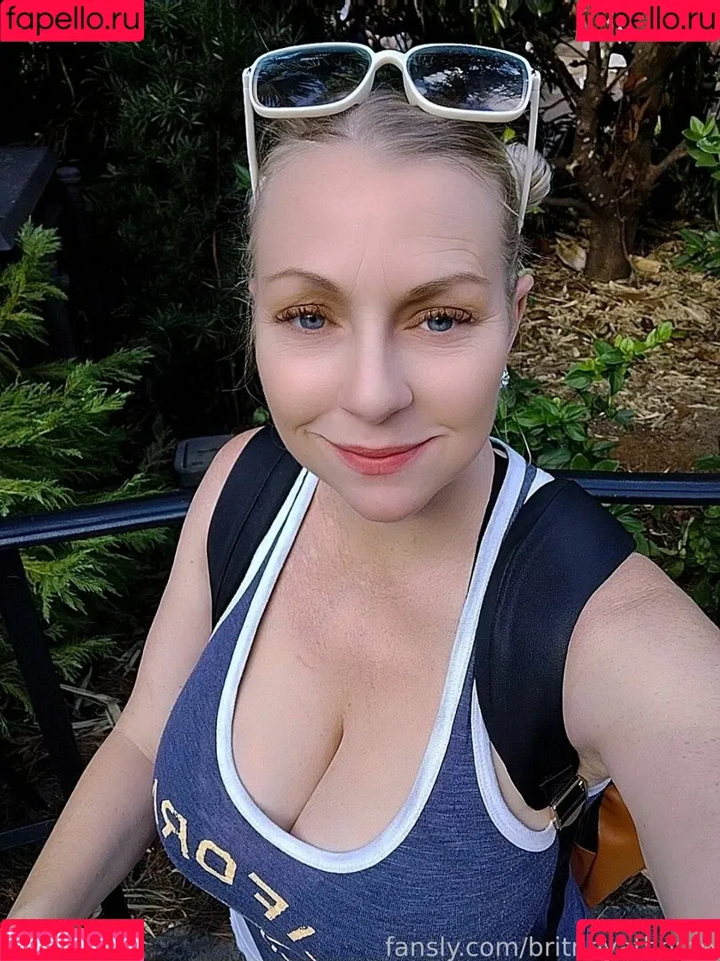 britneyathome Onlyfans Photo Gallery 