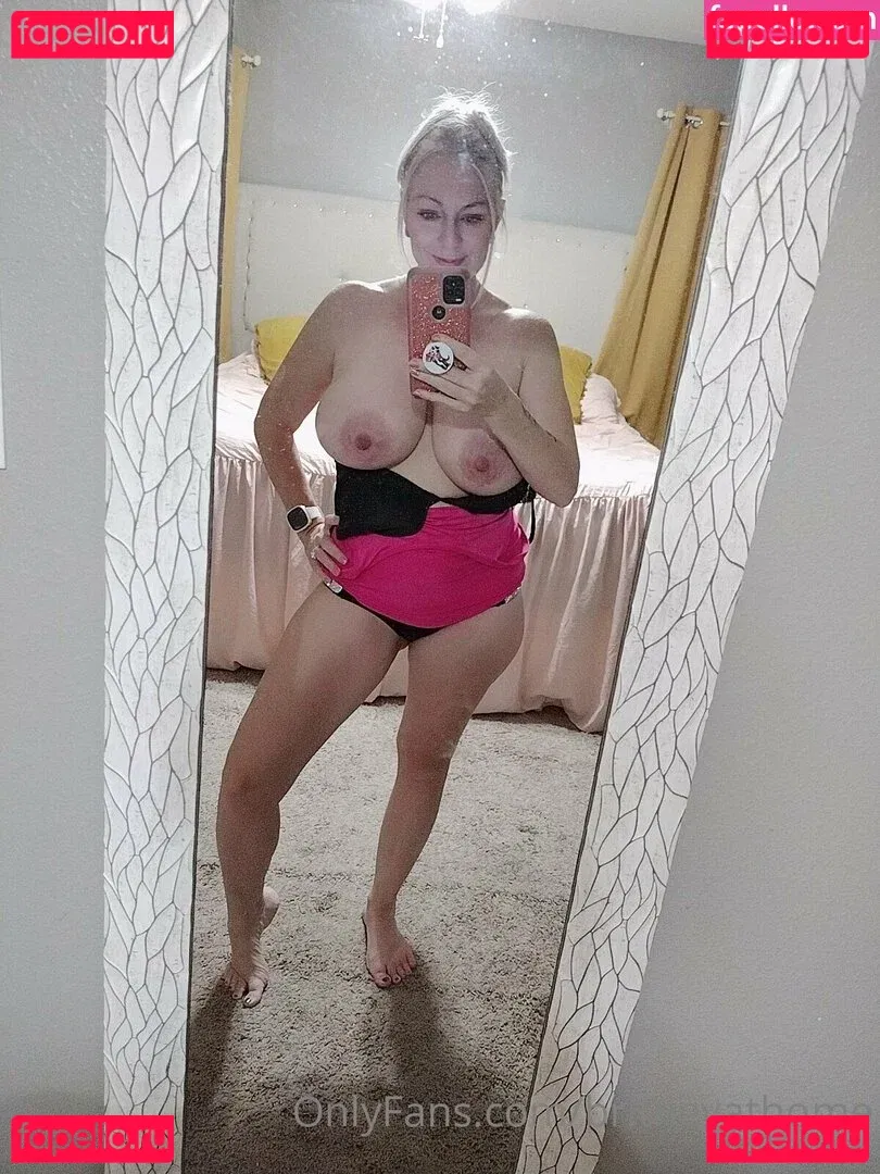 britneyathome Onlyfans Photo Gallery 