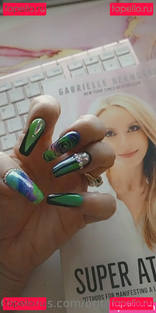 britneyathome Onlyfans Photo Gallery 