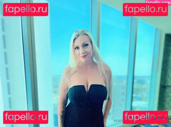 britneyathome Onlyfans Photo Gallery 