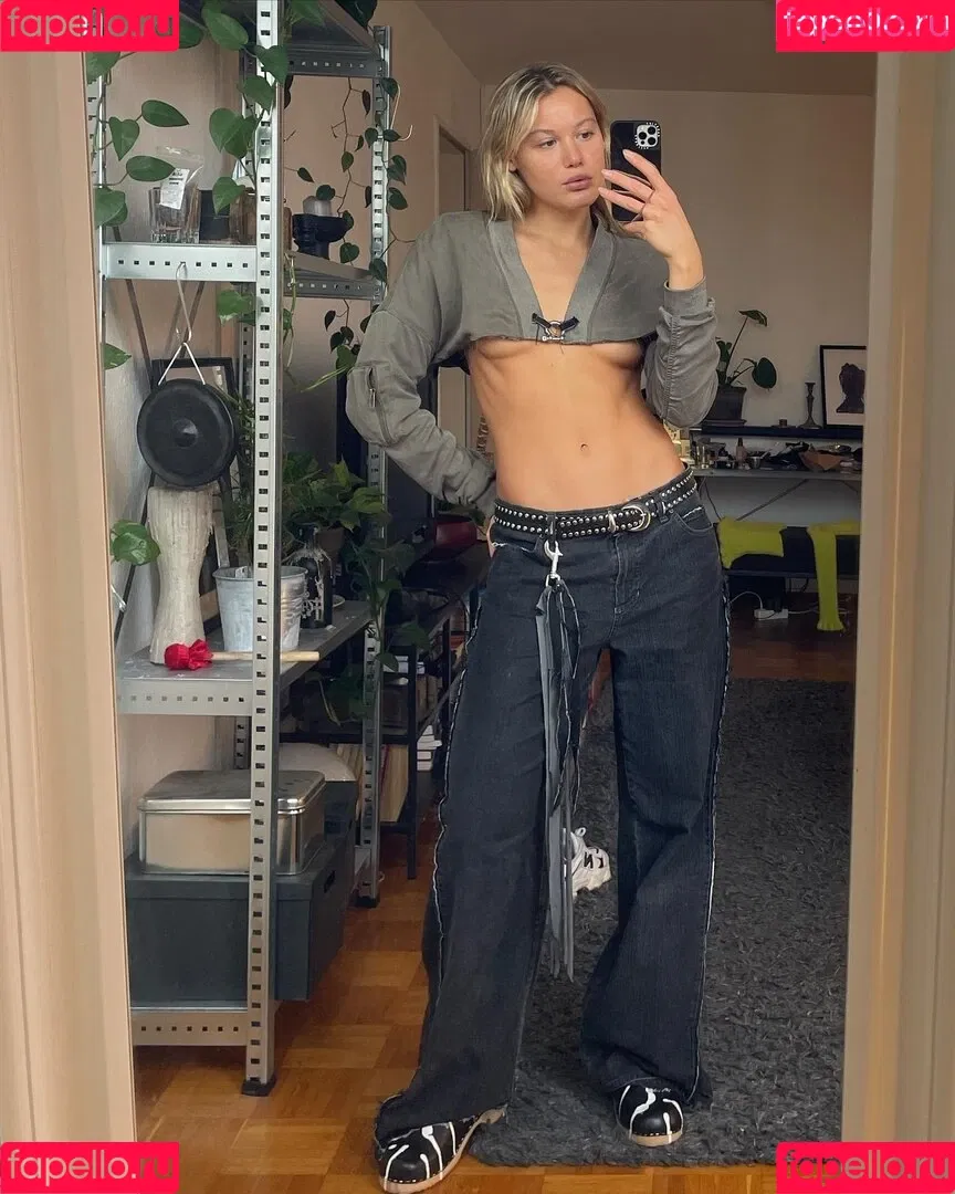 Karlotta Emilie Henke Onlyfans Photo Gallery 