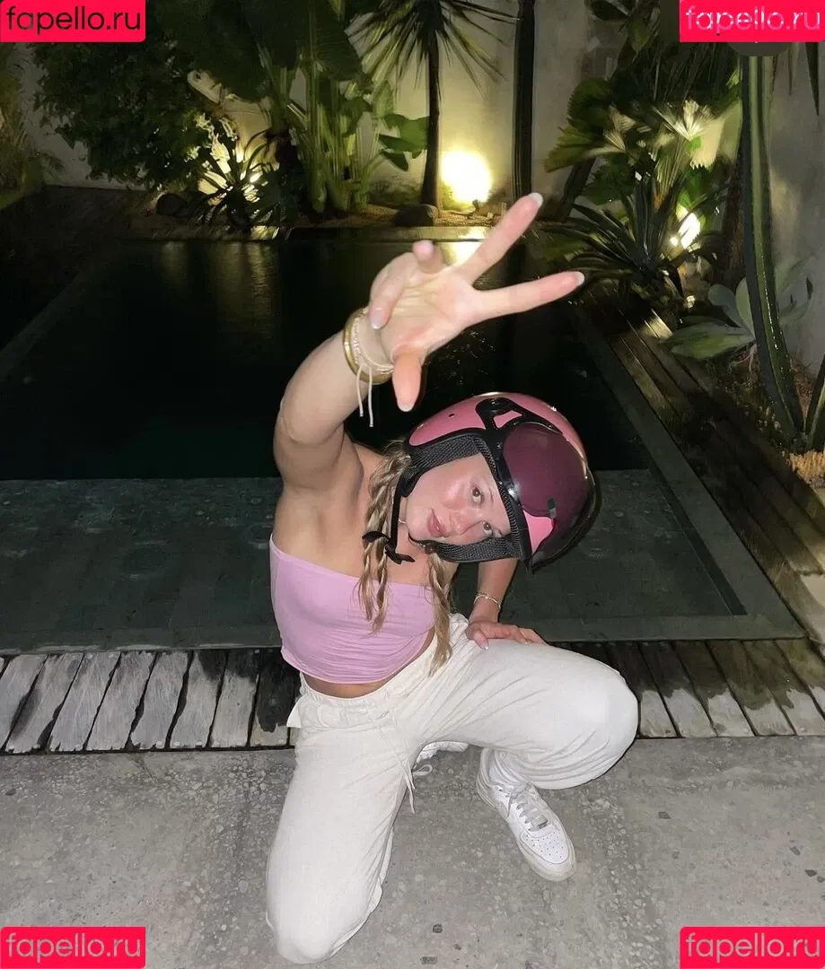 Karlotta Emilie Henke Onlyfans Photo Gallery 