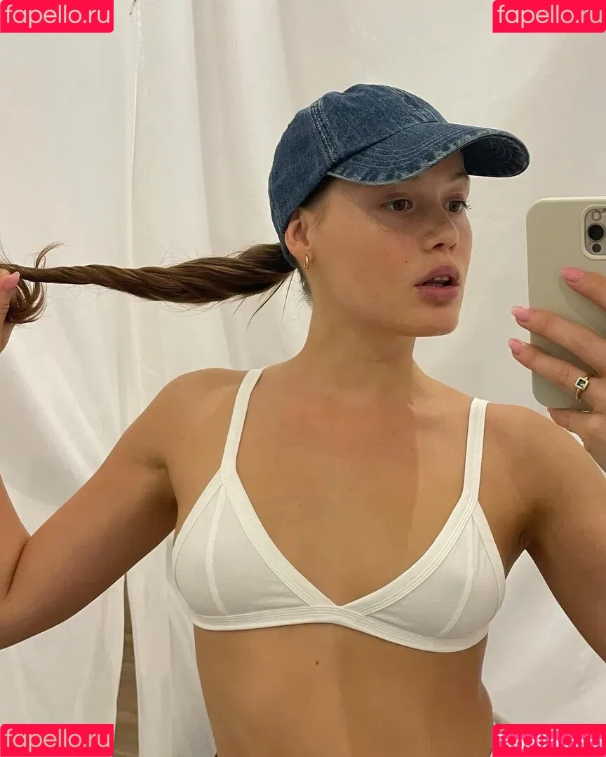 Karlotta Emilie Henke Onlyfans Photo Gallery 